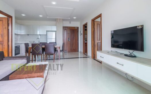 Beautiful and Modern 2 Bedroom Apartment with Gym, Pool