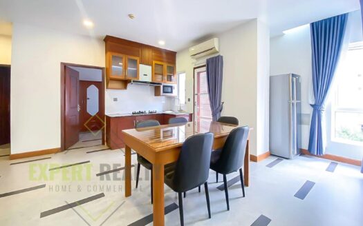 Beautiful 2 Bedroom Apartment with Gym, Pool